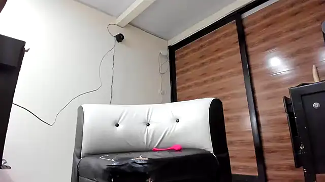 AlejoKhalifa  online show from January 30, 8:32 am