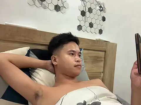 Asiantwink21 online show from September 25, 5:34 pm