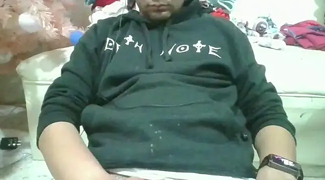 Snapshot of angeljz4 chatting on January 29, 4:26 am angeljz4 online show from January 29, 4:26 am