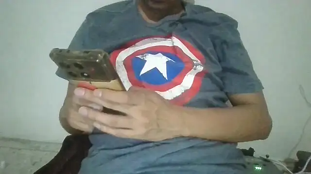 Snapshot of angeljz4 chatting on October 15, 4:09 am angeljz4 online show from October 15, 4:09 am