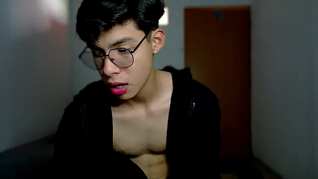 Snapshot of Jacotnk chatting on February 8, 11:02 pm Jacotnk online show from February 8, 11:02 pm