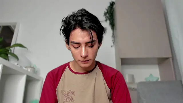 sebas rose online show from February 13, 1:50 am