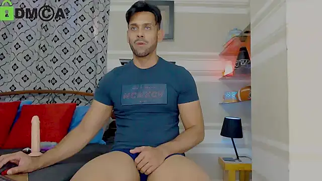 dannland69 online show from December 3, 7:33 pm