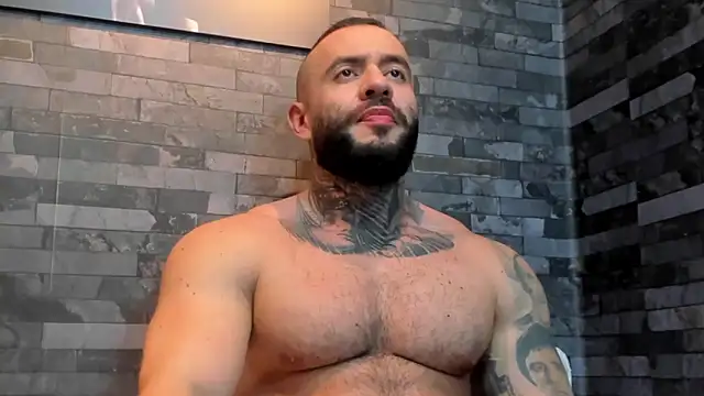 BruceDallas online show from June 22, 4:30 am