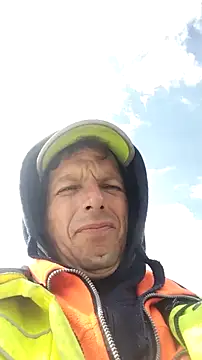 Knuffelstaaf123 online show from April 21, 12:55 pm