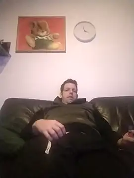 Knuffelstaaf123 online show from February 8, 10:07 am