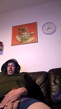 Knuffelstaaf123 online show from October 21, 3:48 pm