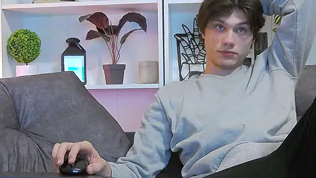 CalvinCay online show from March 22, 12:49 am