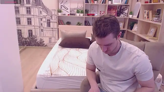 Snapshot of EthanPinkman chatting on March 20, 3:45 am EthanPinkman online show from March 20, 3:45 am