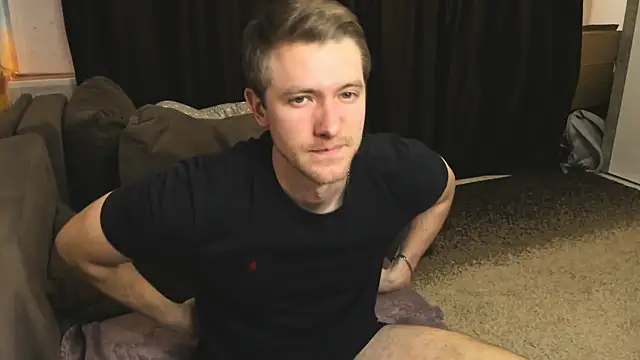 Snapshot of EthanPinkman chatting on February 24, 7:44 am EthanPinkman online show from February 24, 7:44 am