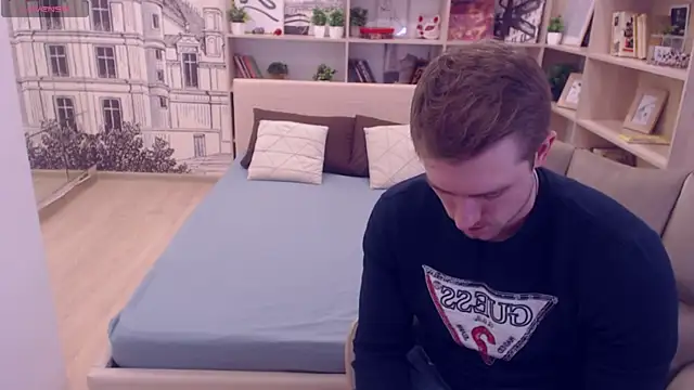 Snapshot of EthanPinkman chatting on March 19, 3:20 am EthanPinkman online show from March 19, 3:20 am