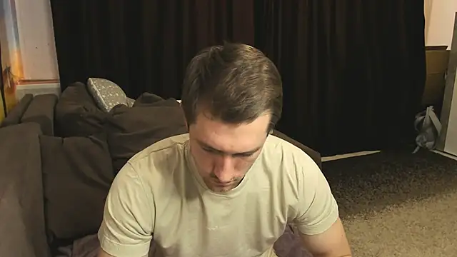 Snapshot of EthanPinkman chatting on February 23, 8:00 am EthanPinkman online show from February 23, 8:00 am