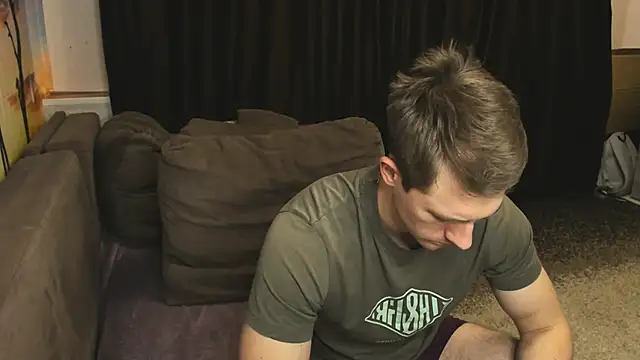 Snapshot of EthanPinkman chatting on February 4, 9:07 am EthanPinkman online show from February 4, 9:07 am