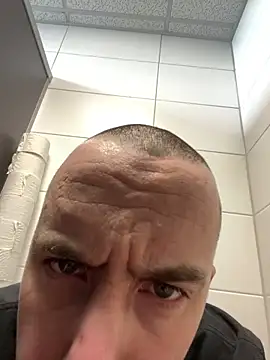 Drummer112 online show from April 8, 8:58 am