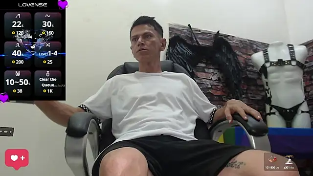 andy dwels777 online show from December 7, 6:26 pm