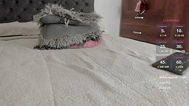 jordanmuskk online show from October 6, 12:26 am