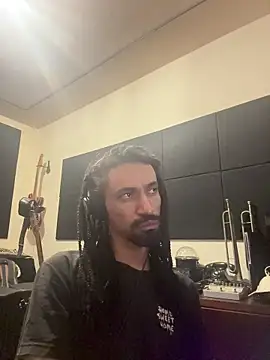 hotcamboy420 online show from December 17, 4:53 am