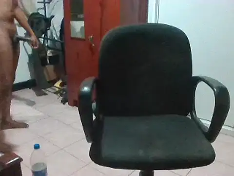 Snapshot of RoccoSL2003 chatting on February 22, 2:06 pm RoccoSL2003 online show from February 22, 2:06 pm