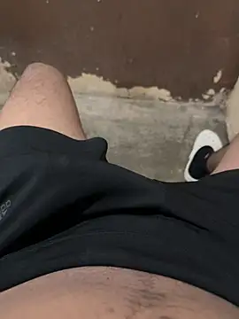 Snapshot of Luis455gomez chatting on January 8, 9:01 pm Luis455gomez online show from January 8, 9:01 pm