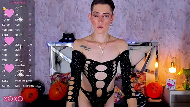 dominic thailor online show from October 10, 3:06 pm