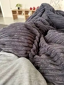 milf hunter 35 online show from March 31, 8:16 am