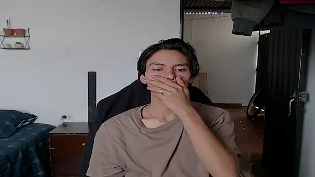 alanprince44 online show from March 15, 5:41 pm