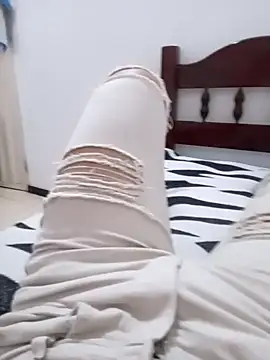 maikinhopL online show from January 27, 3:04 am