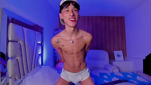 Snapshot of JasperCooper_ chatting on October 20, 1:37 pm JasperCooper  online show from October 20, 1:37 pm