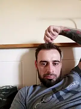 Marcel0007 online show from April 3, 6:15 pm