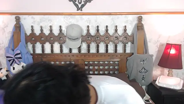 MilanZaire online show from March 15, 10:11 pm