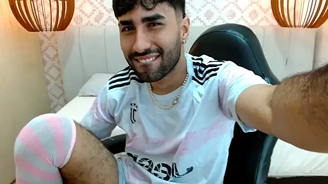 MilanZaire online show from September 8, 11:26 pm