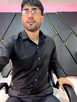 MilanZaire online show from October 12, 12:26 am