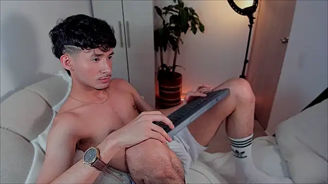 dimitri targaryen online show from January 9, 3:15 am