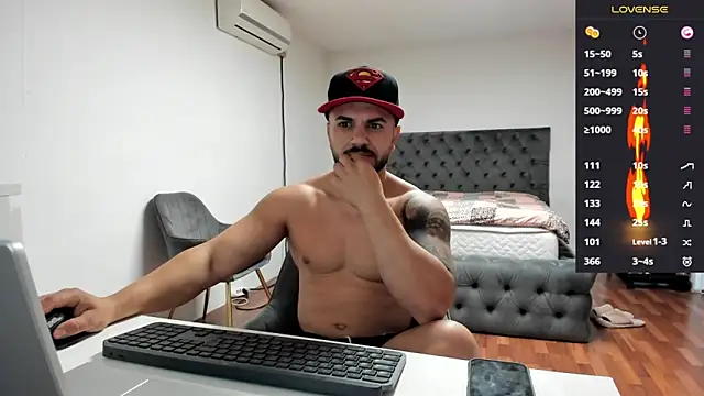 supermanboy94 online show from October 22, 5:44 am