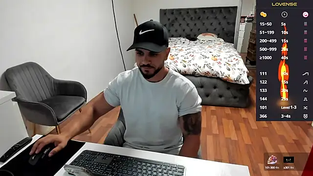 supermanboy94 online show from September 25, 6:45 am