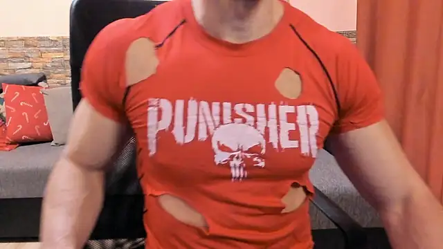 HotHunkTrainer online show from March 6, 9:17 am