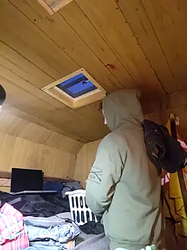 Snapshot of Irishman9077 chatting on March 21, 5:00 am Irishman9077 online show from March 21, 5:00 am