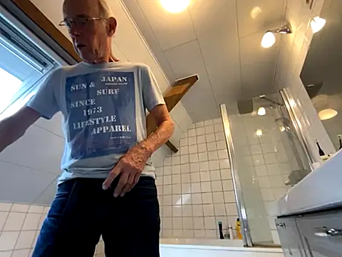 Snapshot of martxxxxx chatting on October 16, 8:55 am martxxxxx online show from October 16, 8:55 am