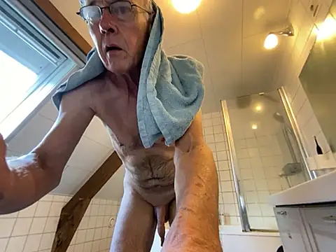 Snapshot of martxxxxx chatting on September 23, 9:30 am martxxxxx online show from September 23, 9:30 am