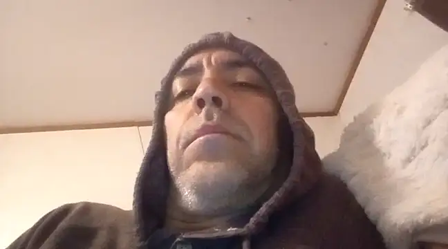 Xoc8  online show from March 4, 9:51 am