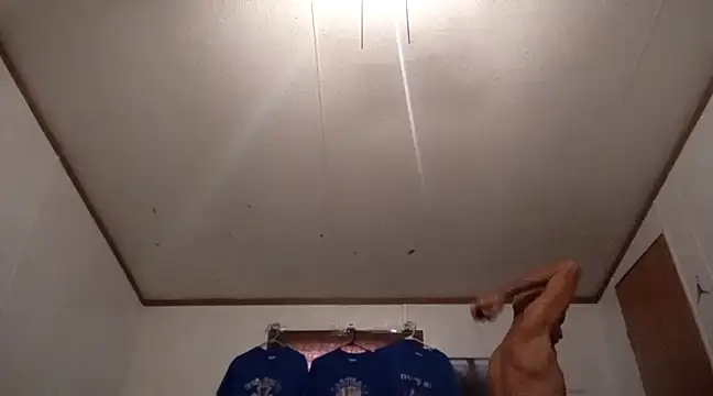 Xoc8  online show from January 4, 7:34 pm