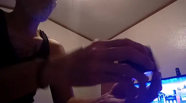 Xoc8  online show from February 10, 2:16 pm