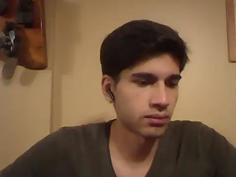 Snapshot of nachocum1 chatting on October 27, 12:24 am nachocum1 online show from October 27, 12:24 am