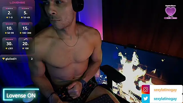 sexyboycolombi4 online show from February 23, 12:12 am