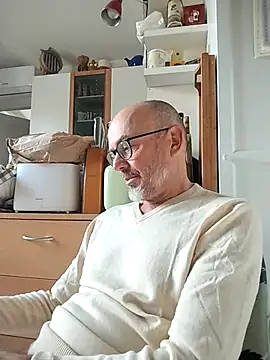 MadProfessor online show from October 28, 6:38 am