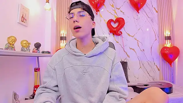 Nikolay Gregori online show from February 20, 4:53 am