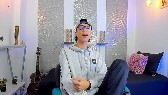 Nikolay Gregori online show from February 17, 4:09 am