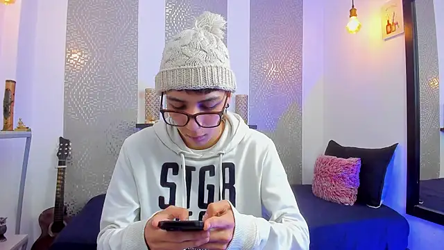 Nikolay Gregori online show from February 12, 4:33 am