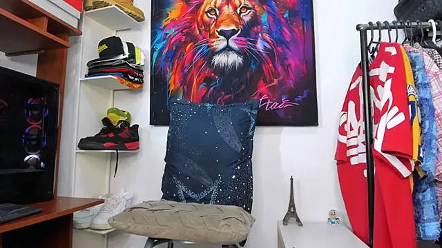 Pantera black 21 online show from September 18, 12:18 pm