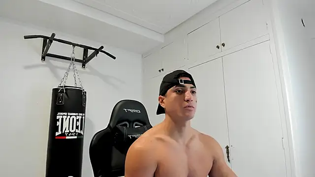 dan01  online show from January 10, 8:00 pm